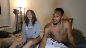 Curiouscouple1643  12-08-2021 fisting Couple